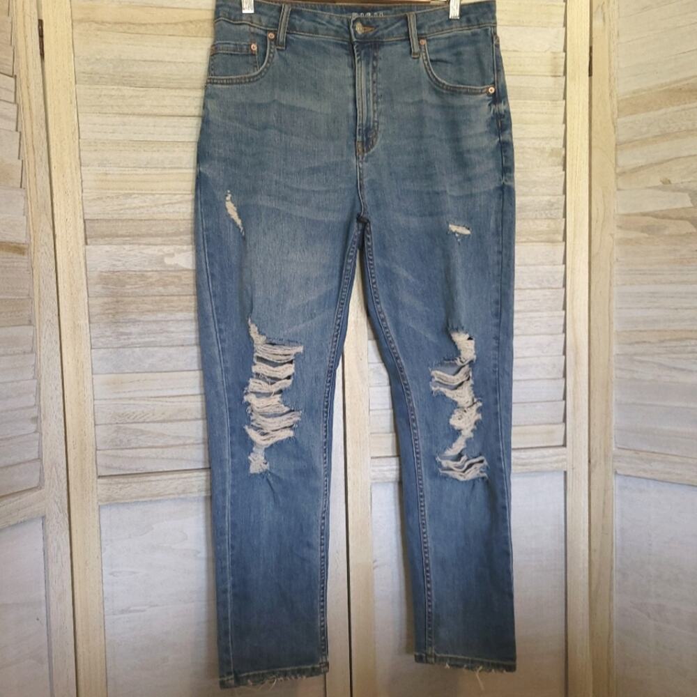 Wild Fable High Rise Mom Jean Distressed Womens Size 10 Cotton Spandex Blue